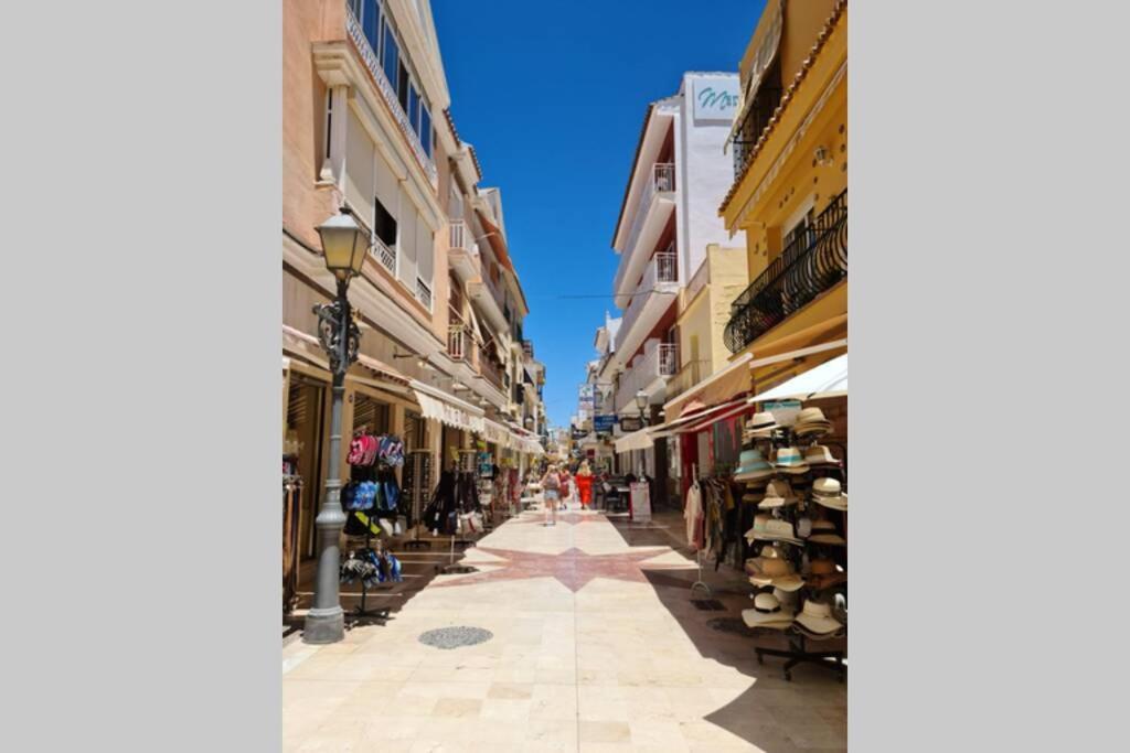 شقة توريمولينوس  في Calmahouse Carihuela المظهر الخارجي الصورة