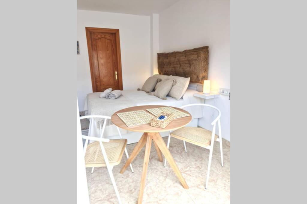 شقة توريمولينوس  في Calmahouse Carihuela المظهر الخارجي الصورة