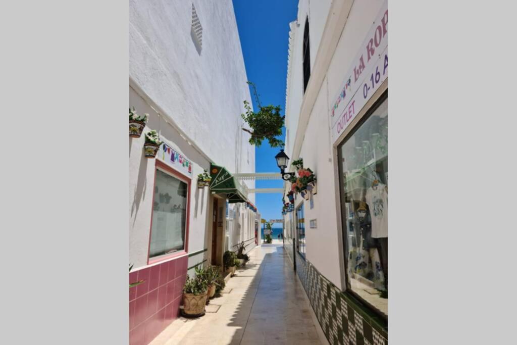 شقة توريمولينوس  في Calmahouse Carihuela المظهر الخارجي الصورة
